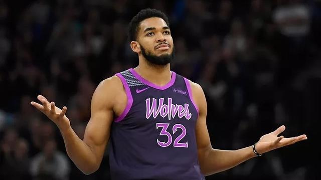 体育直击CBA：青岛103-126不敌辽宁 未能阻击对手七连胜